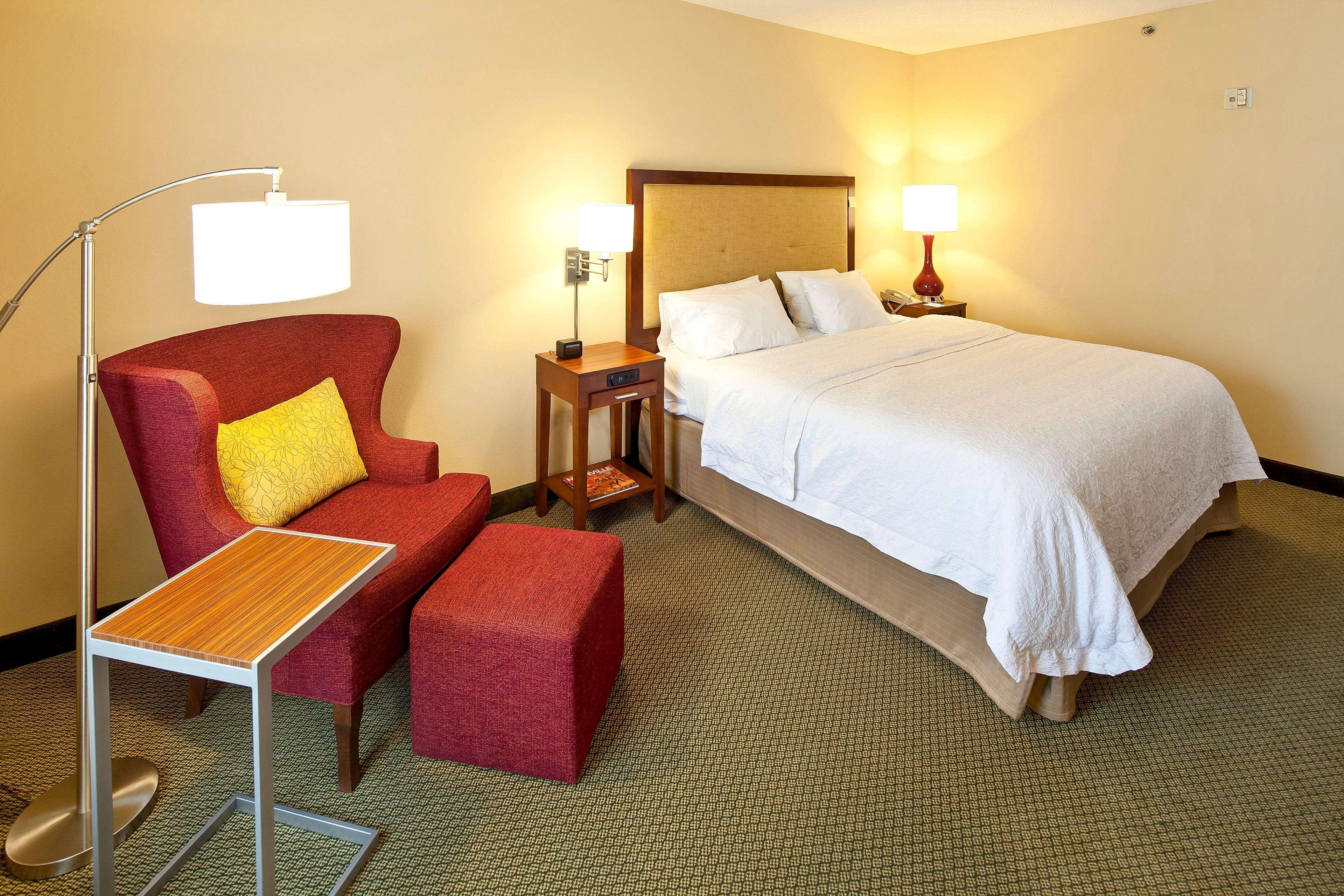 Hampton Inn & Suites Nashville-Green Hills Exterior foto
