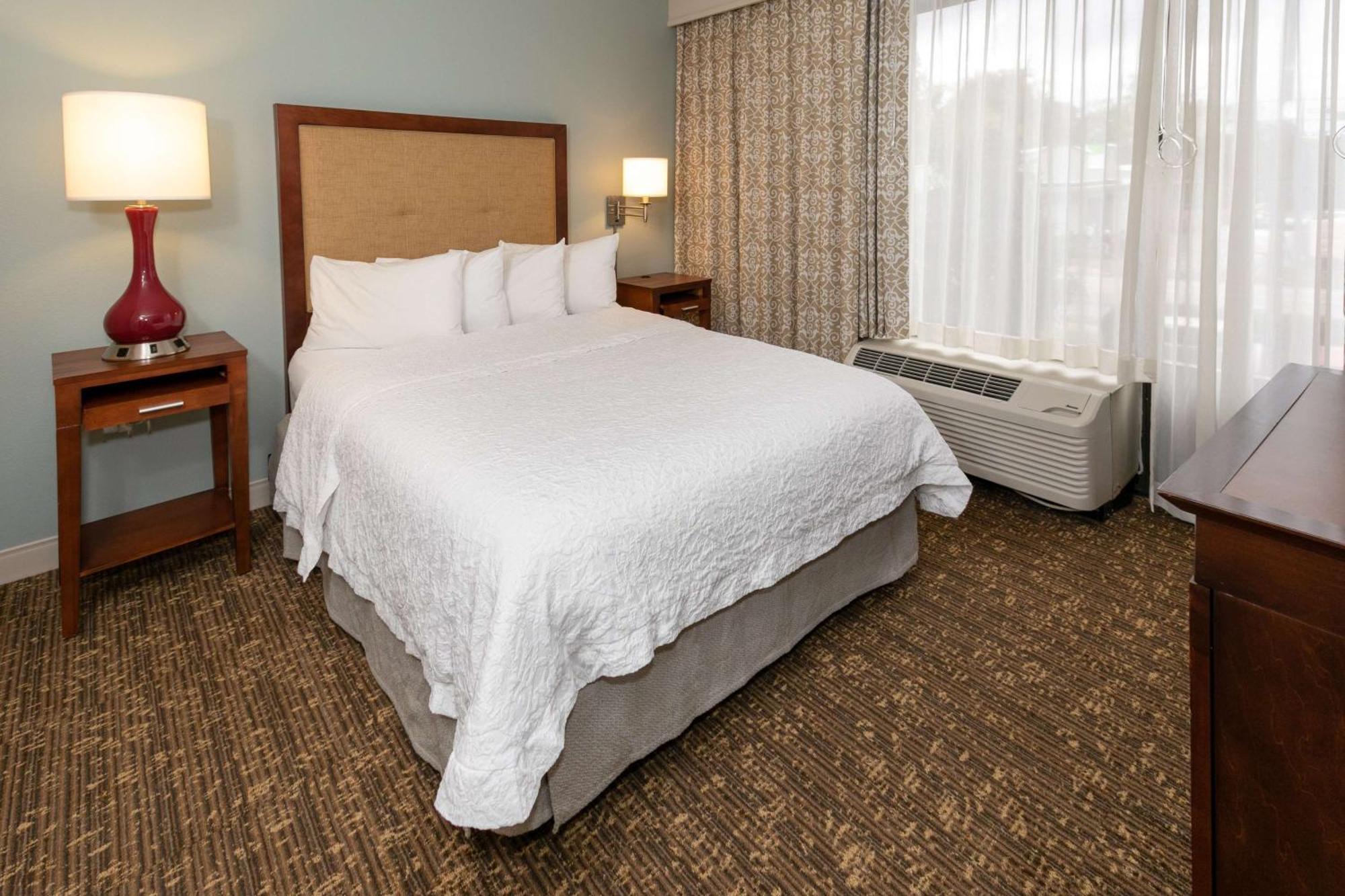 Hampton Inn & Suites Nashville-Green Hills Exterior foto